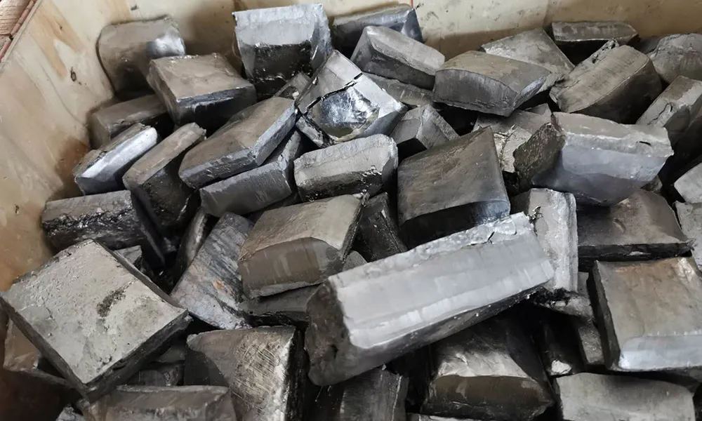 Refined niobium