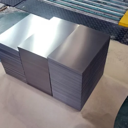 Titanium sheets cutting-to-size