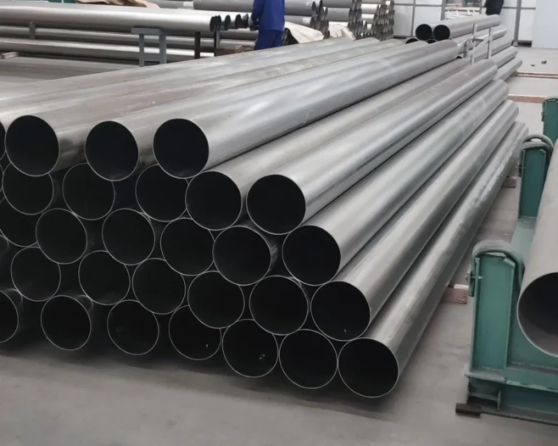 Titanium welded pipes